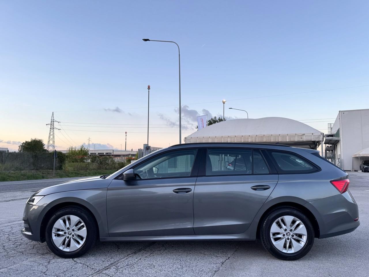 SKODA OCTAVIA 2.0 Tdi Dsg Wagon - Led Carplay
