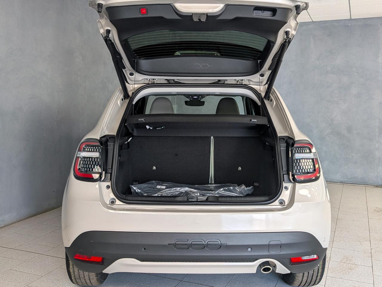 Fiat 600 1.2 Hybrid 100cv Automatic La Prima