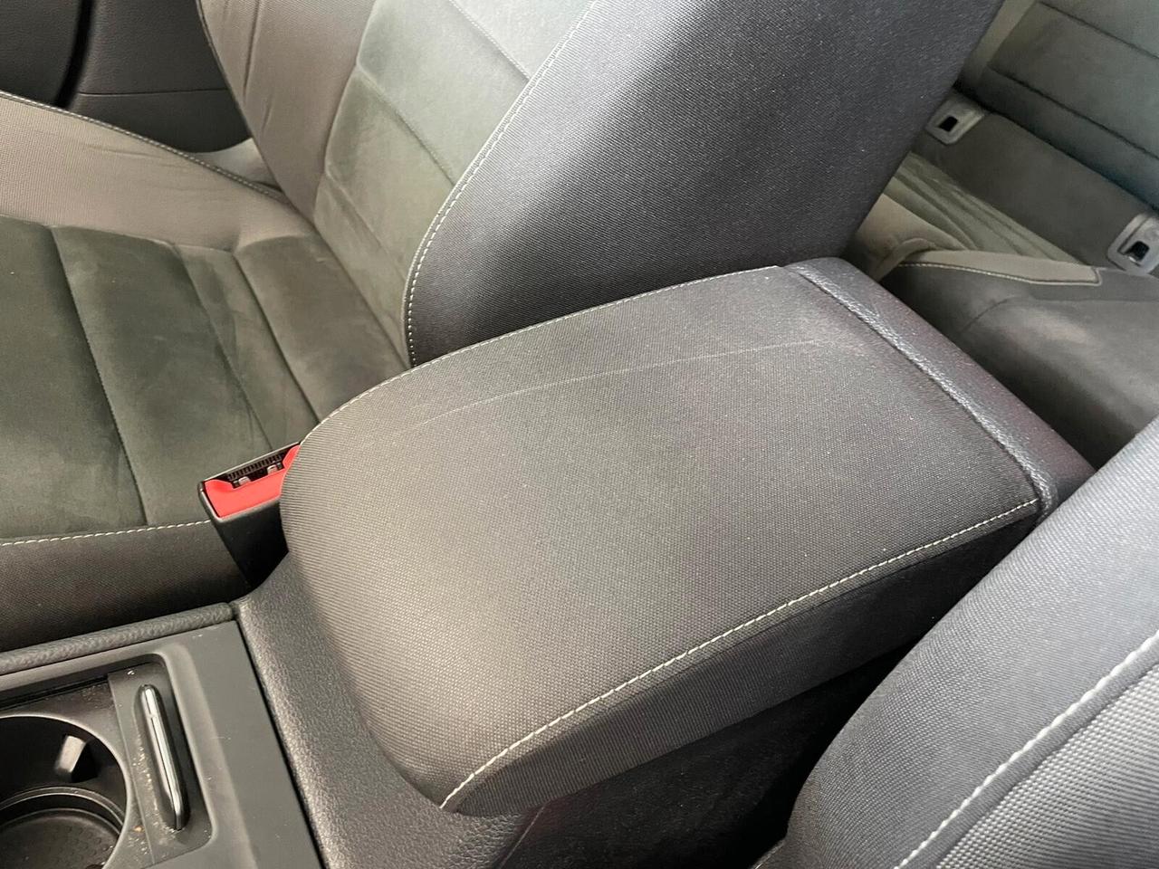 VOLKSWAGEN GOLF 7.5 1.6tdi *COCKPIT-LED*