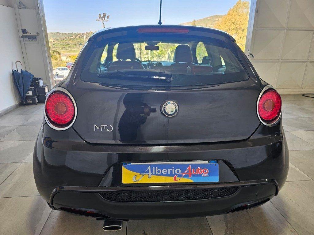 Alfa Romeo MiTo 1.6 JTDm 16V Distinctive Premium Pack
