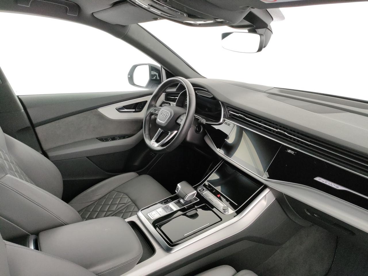 Audi Q8 60 3.0 tfsi e s line plus quattro tiptronic