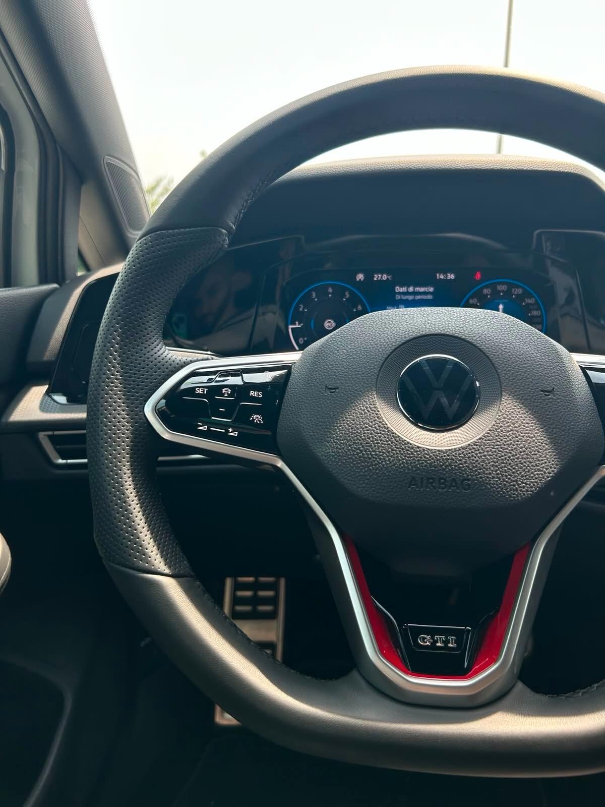 Volkswagen Golf GTI 2.0 TSI DSG
