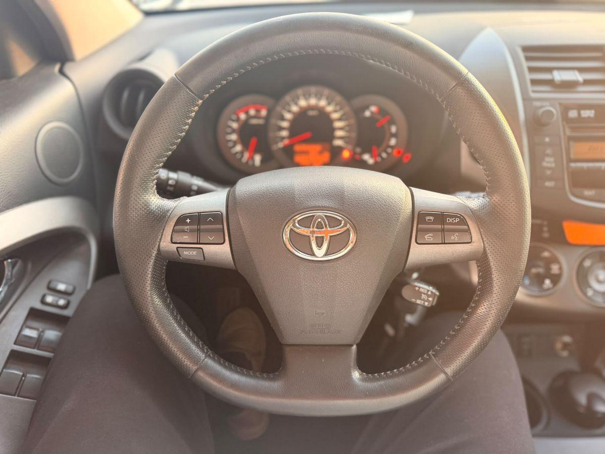 TOYOTA - RAV4 - 2.2 D-4D 150CV 4WD Exclusive