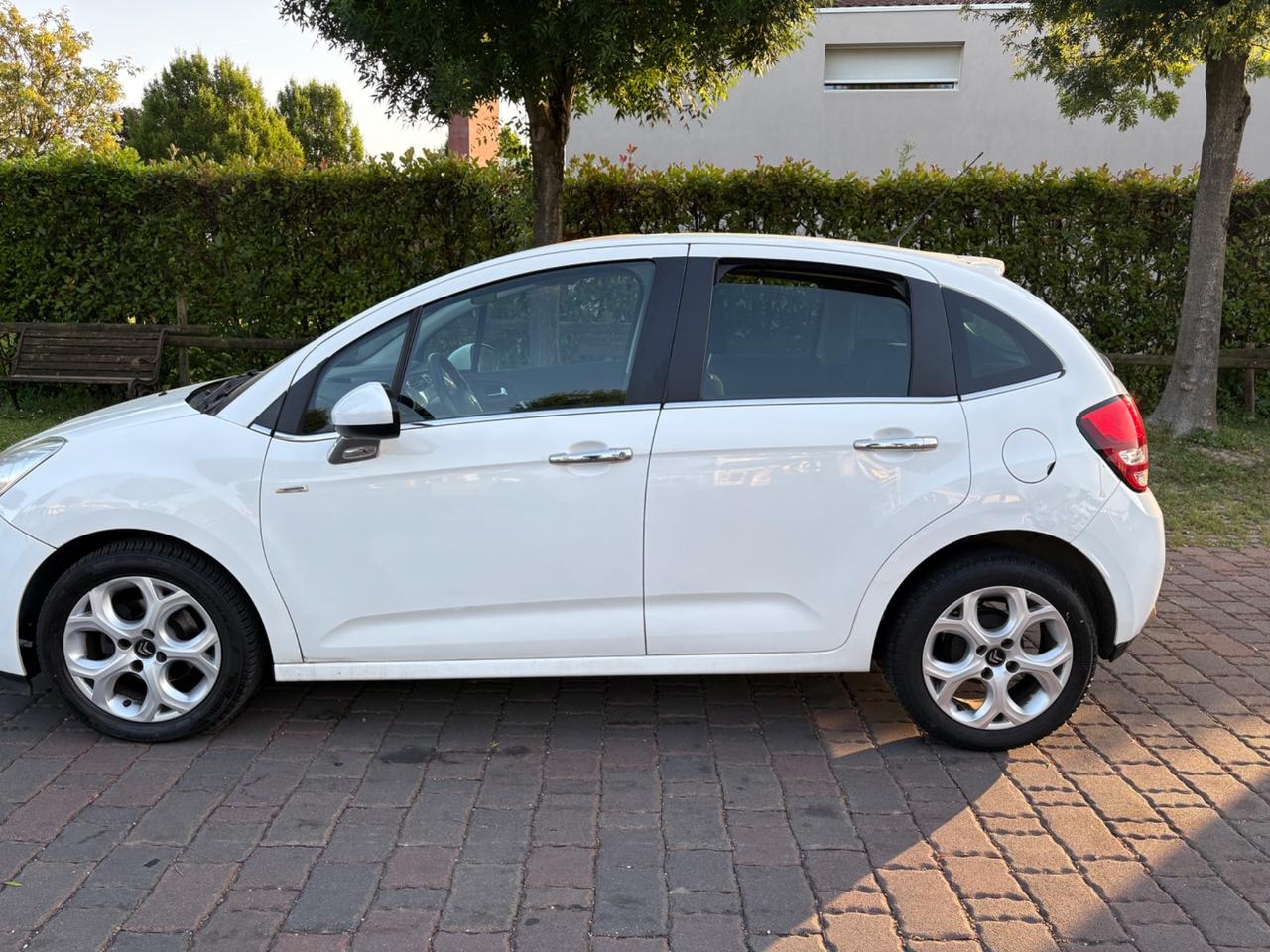 Citroen C3 1.4 HDi 70 Exclusive ok neopatentati!!!