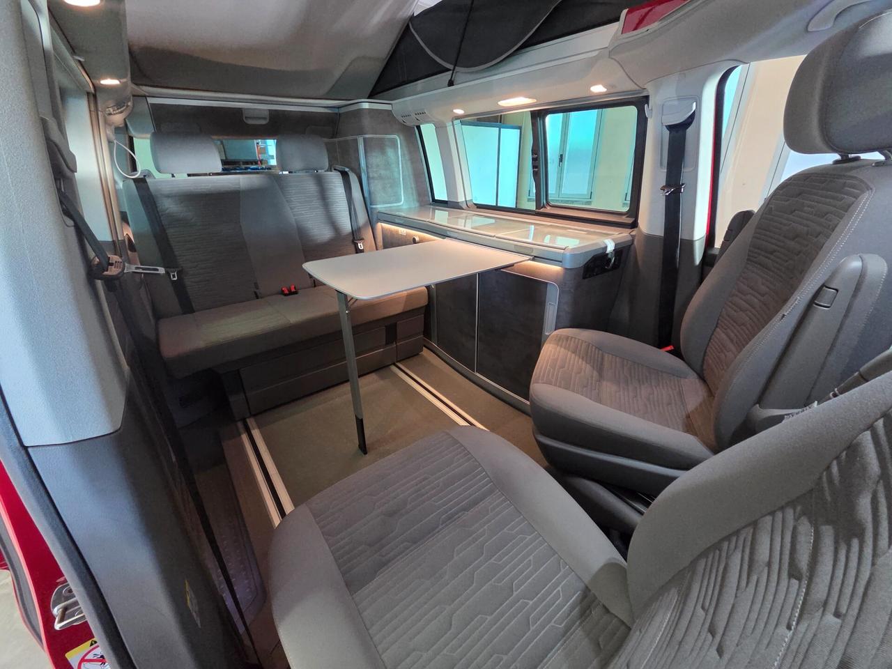 Volkswagen California OCEAN 4motion 4x4 DSG gancio led uniprop italiano