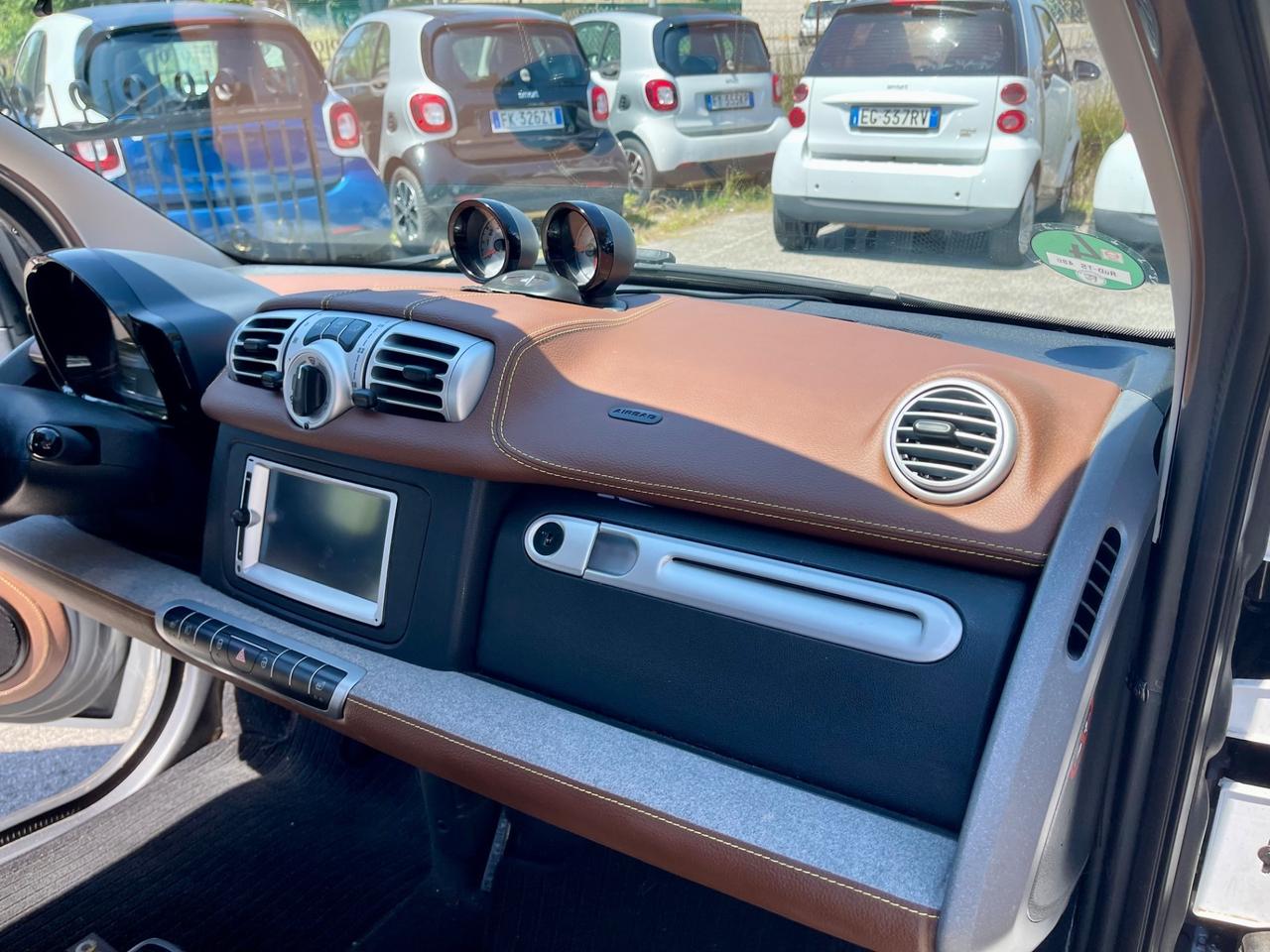 Smart ForTwo 1000 52 kW MHD coupé Urbanrunner
