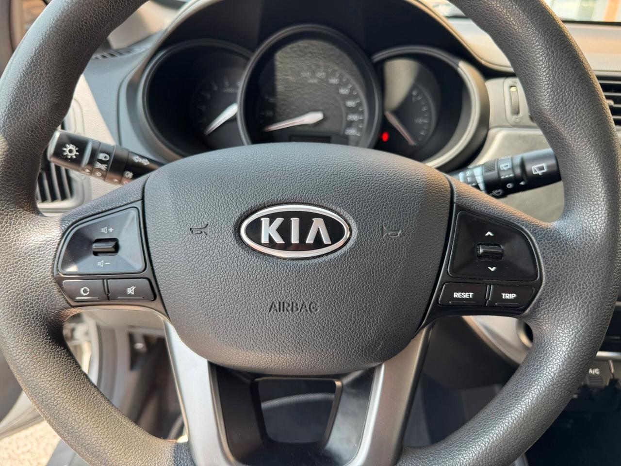 Kia Rio 1.1 CRDi 75cv Cool
