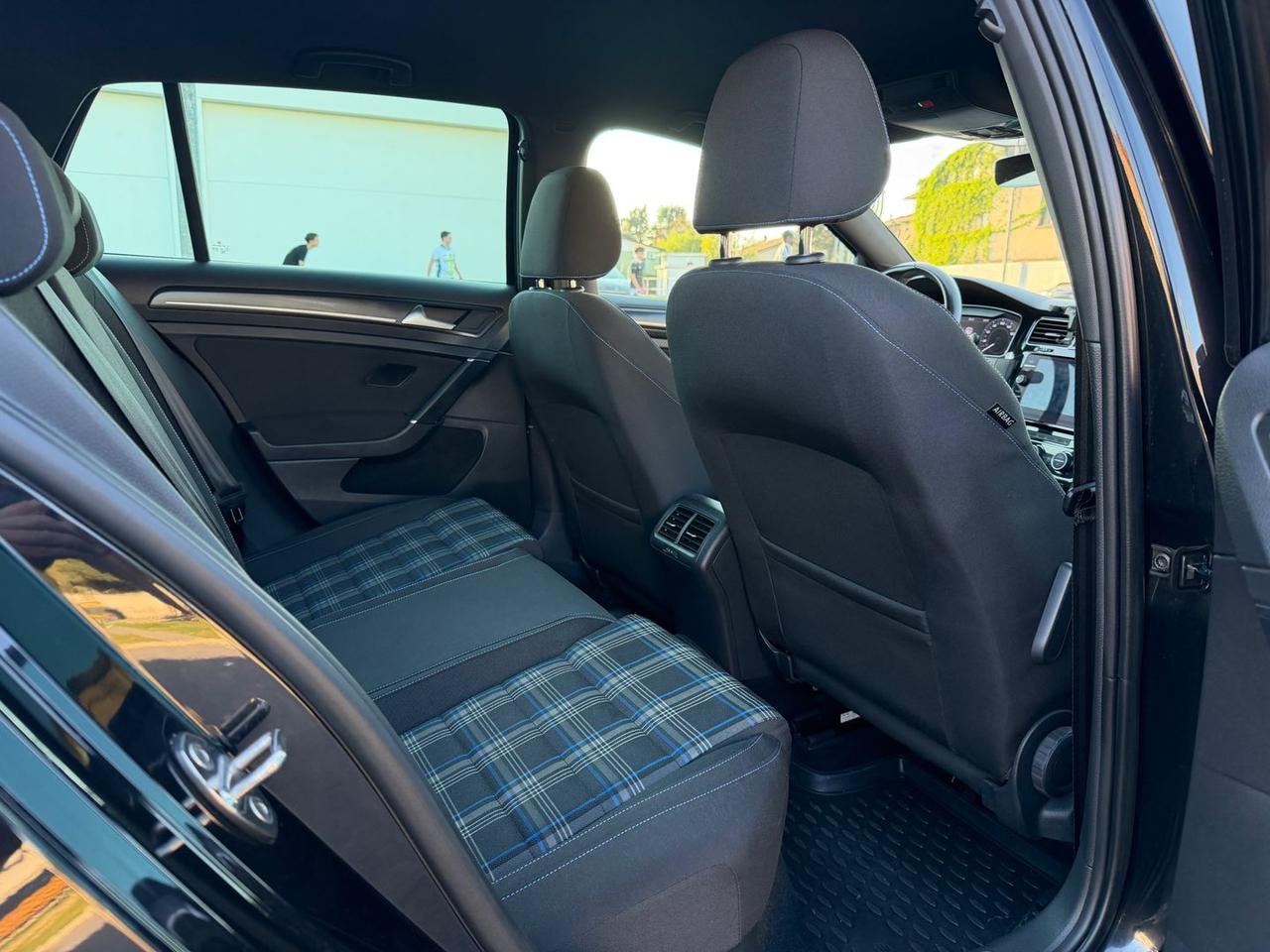 Volkswagen Golf 1.4 TSI GTE PHEV Executive #10313