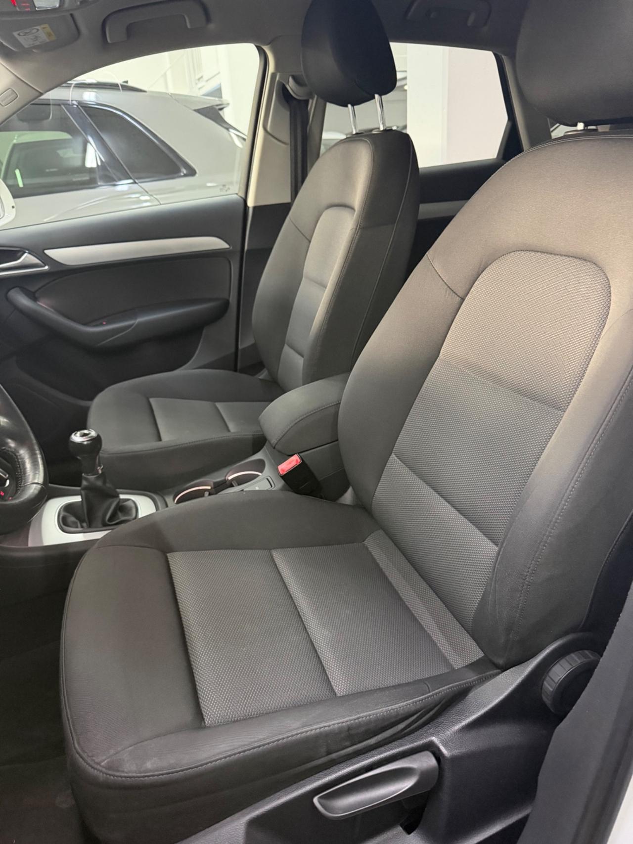 Audi Q3 2.0 TDI 120 CV Sport FINANZIABILE