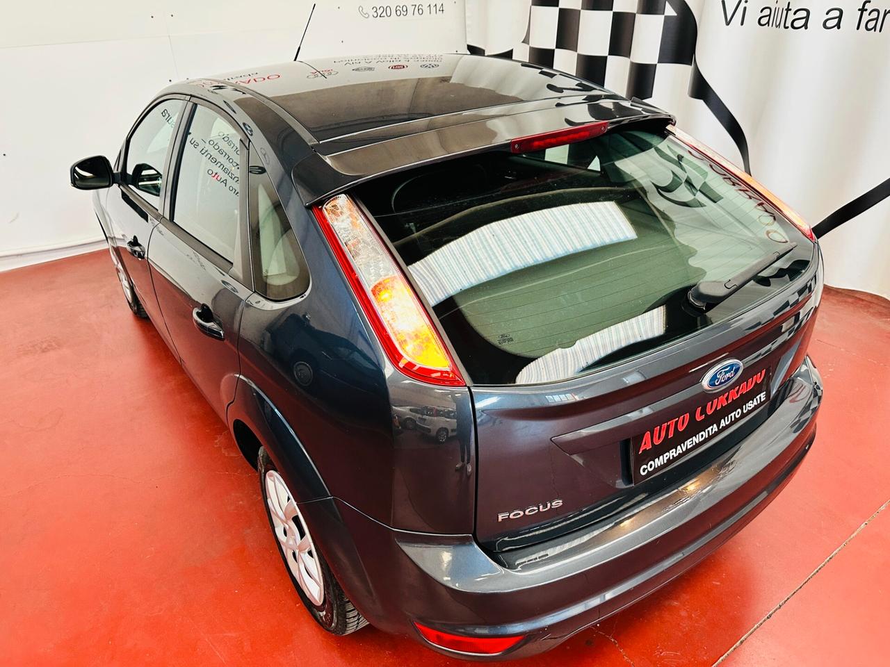 Ford Focus 1.6 (115CV) 5p. Bz.- GPL Titanium