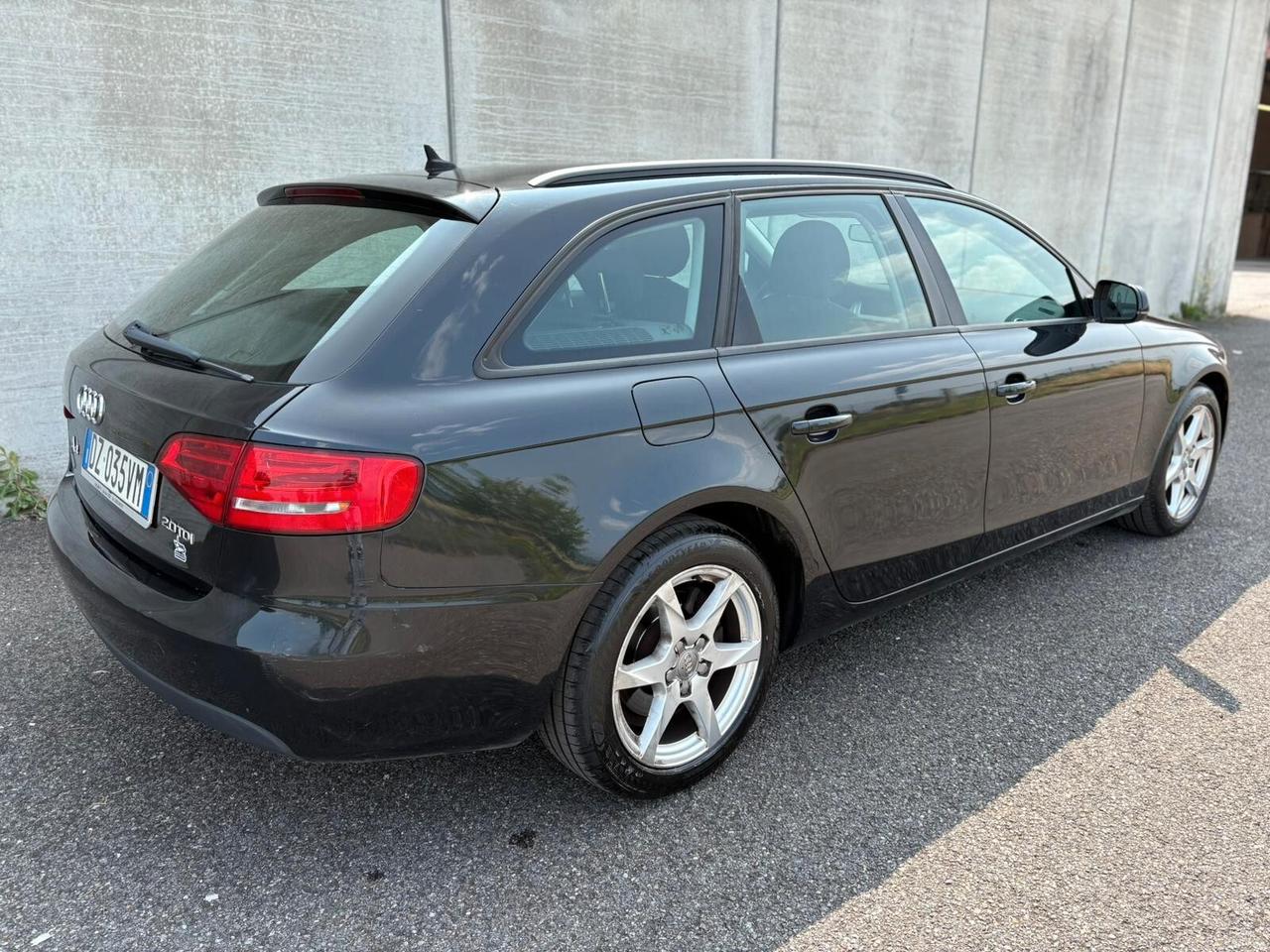 Audi A4 2.0 TDI 143CV PER COMMERCIANTI