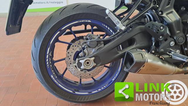 YAMAHA MT-07 .