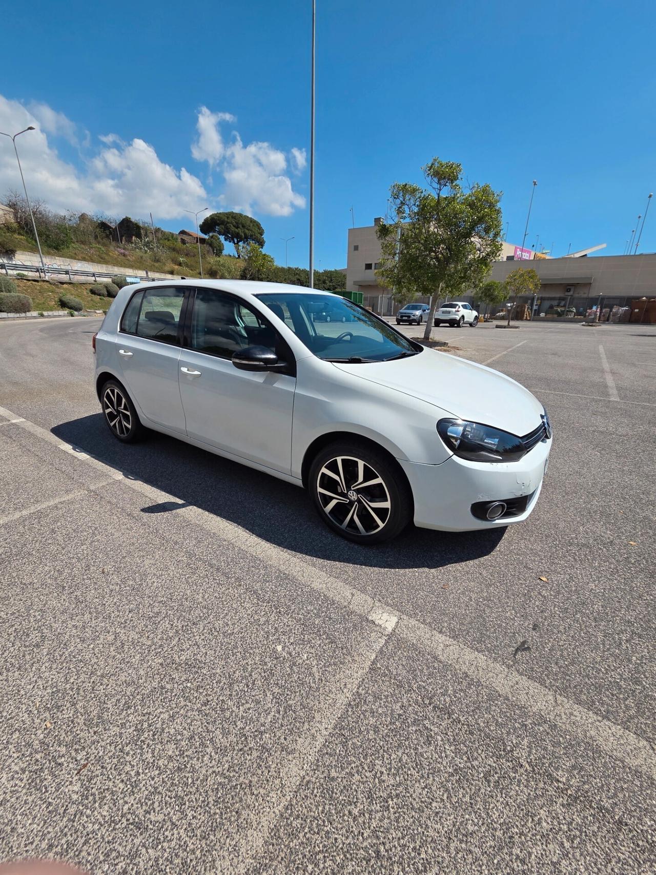 Volkswagen Golf 2.0 TDI 140CV DPF DSG 5p. Highline