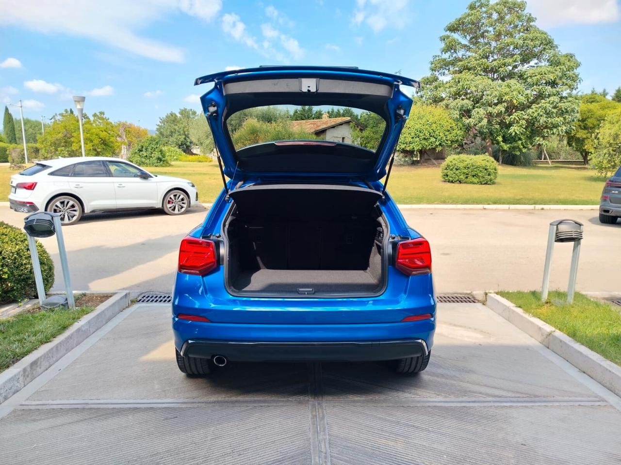 Audi Q2 30 TDI S line Edition