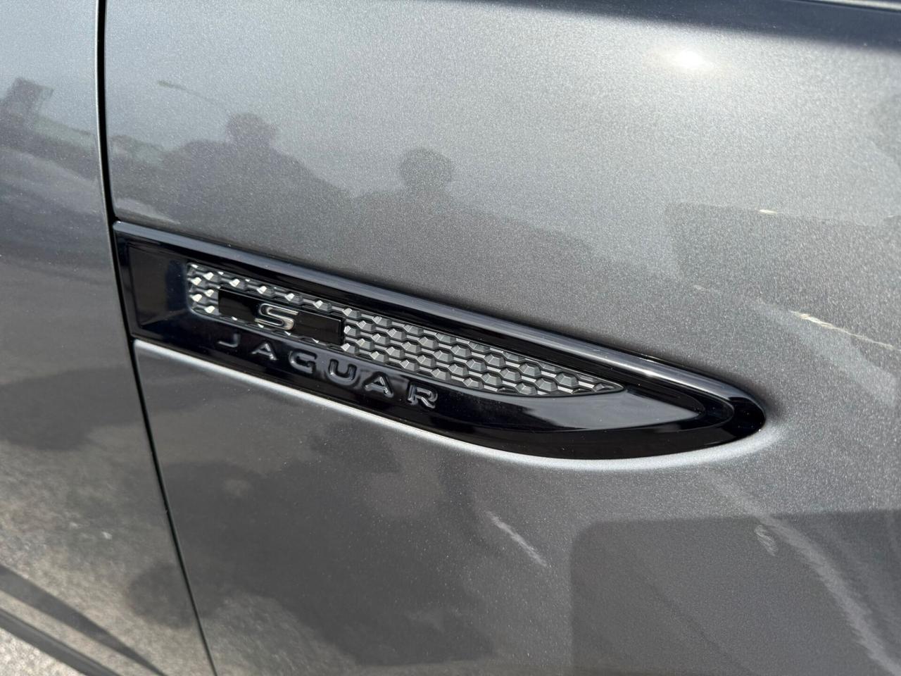 JAGUAR E-PACE 2.0D 150CV AWD AUTOMATICA R-DYNAMIC “S” EURO6B
