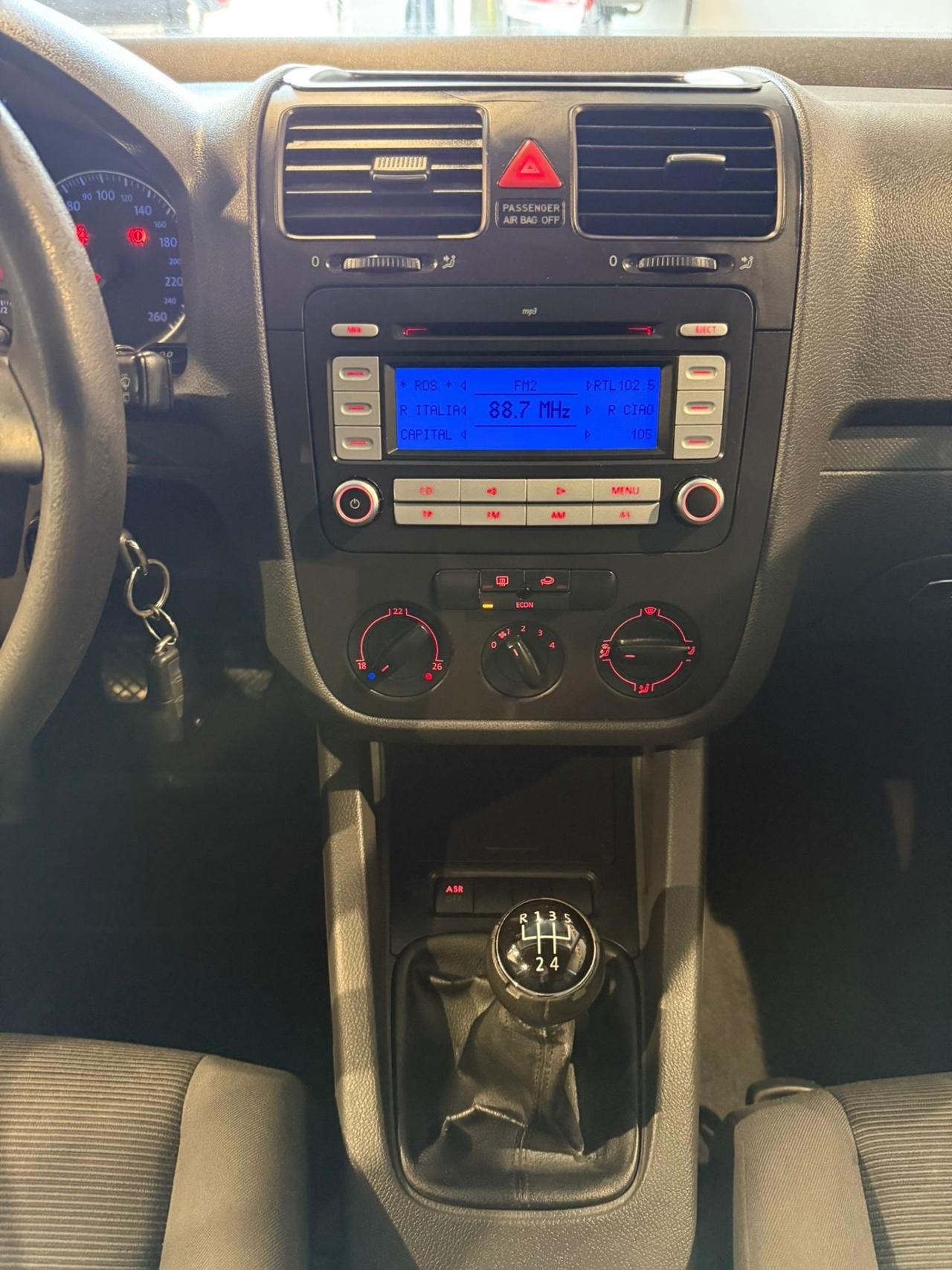 Volkswagen Golf 5 SERIE-NEOPATENTATI