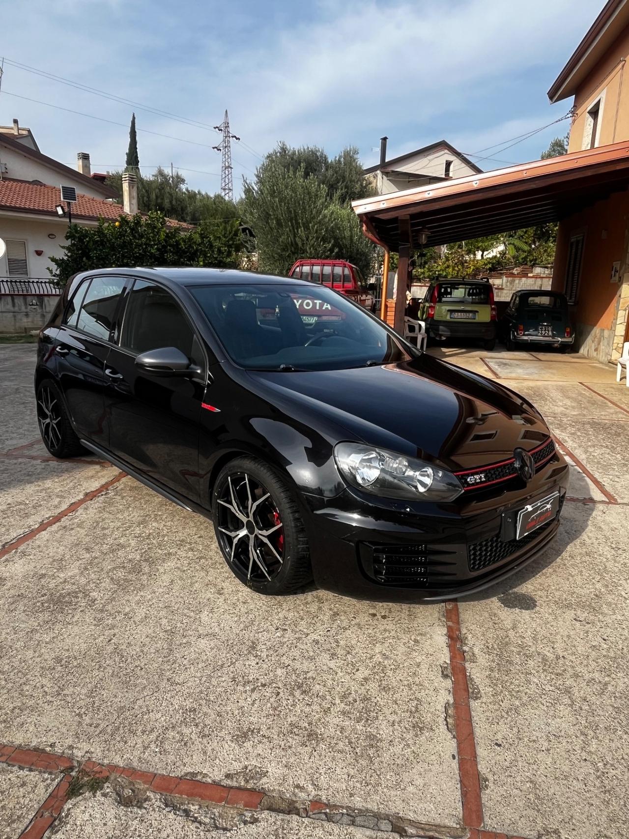 Volkswagen Golf GTI 2.0 TSI DSG 5p.