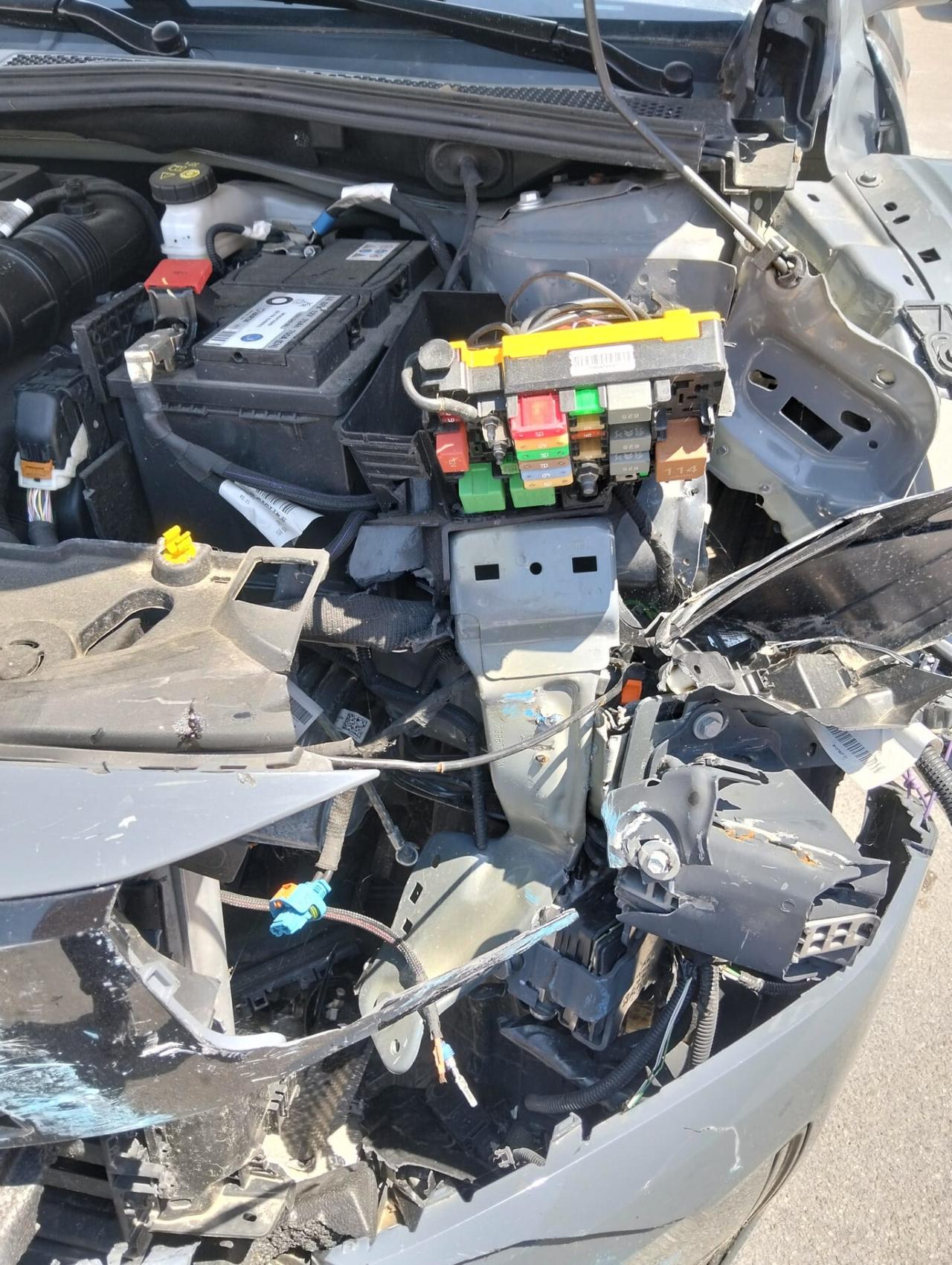 Opel Corsa 1.2 Benzina 100cv 2024 SINISTRATA