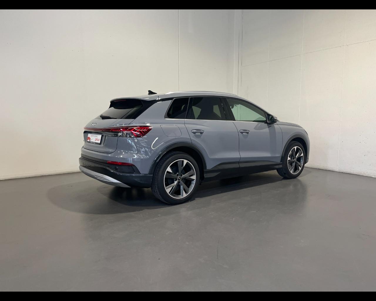 AUDI Q4 45 E-TRON BUSINESS ADVANCED