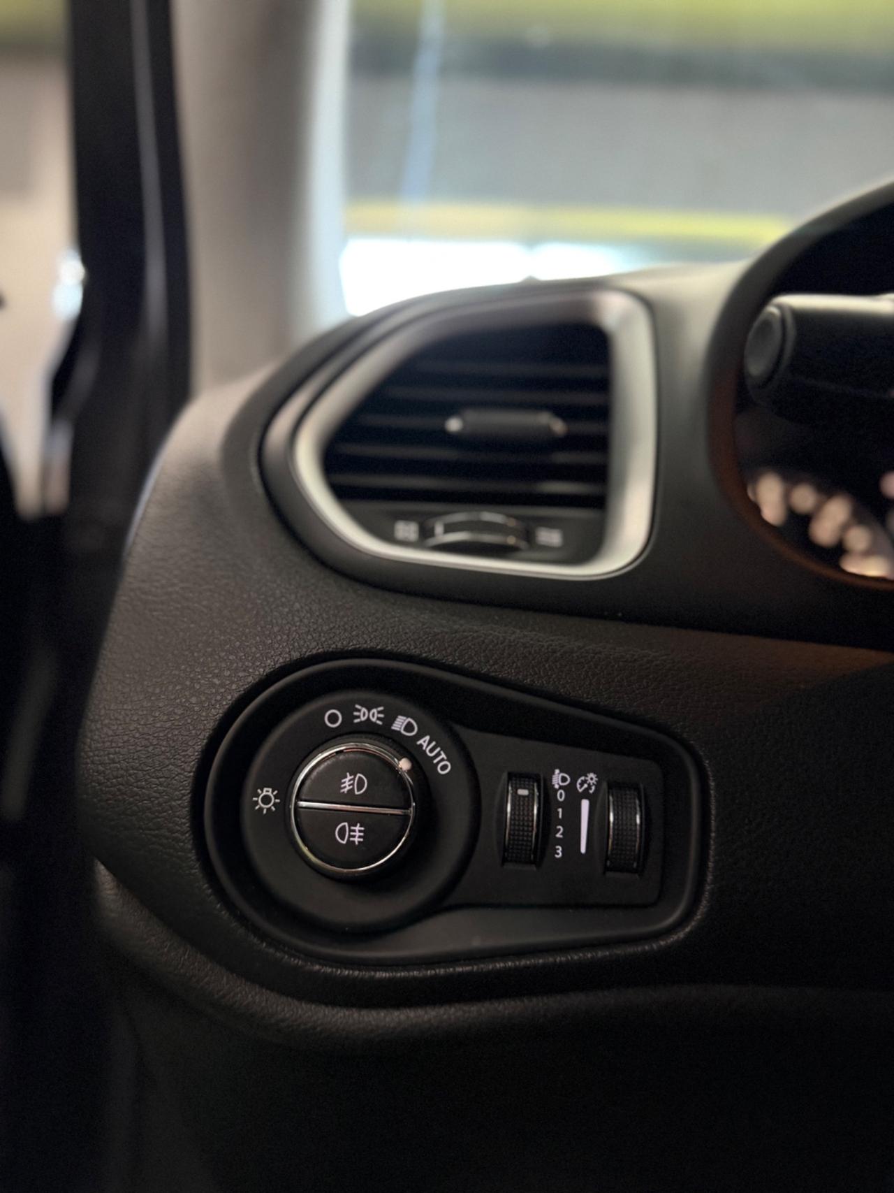 Jeep Renegade 1.6 Mjt DDCT 120 CV Limited