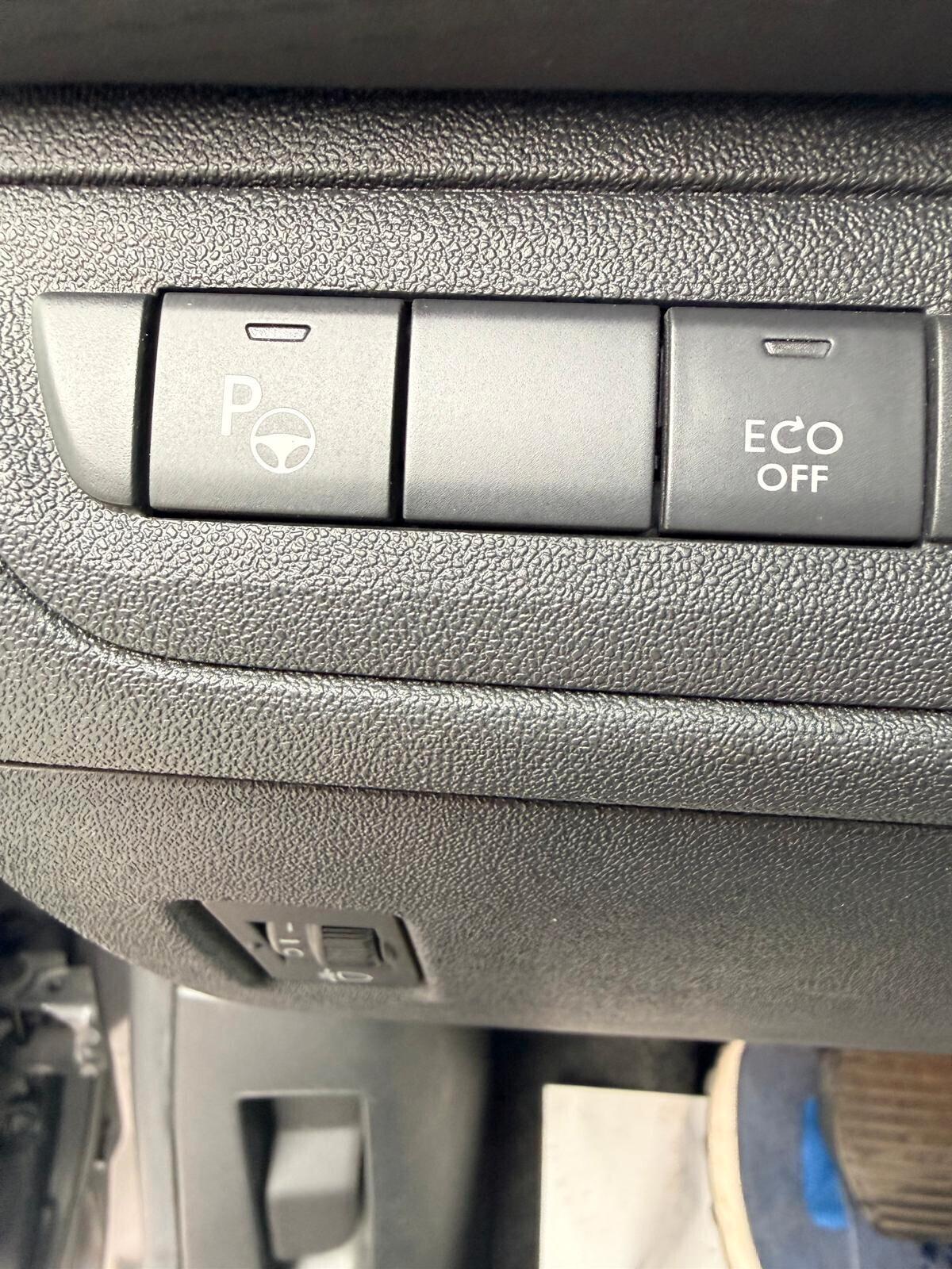 Peugeot 2008 1.6 e-HDi 115 CV Stop&Start Allure OK NEOPATENTATI
