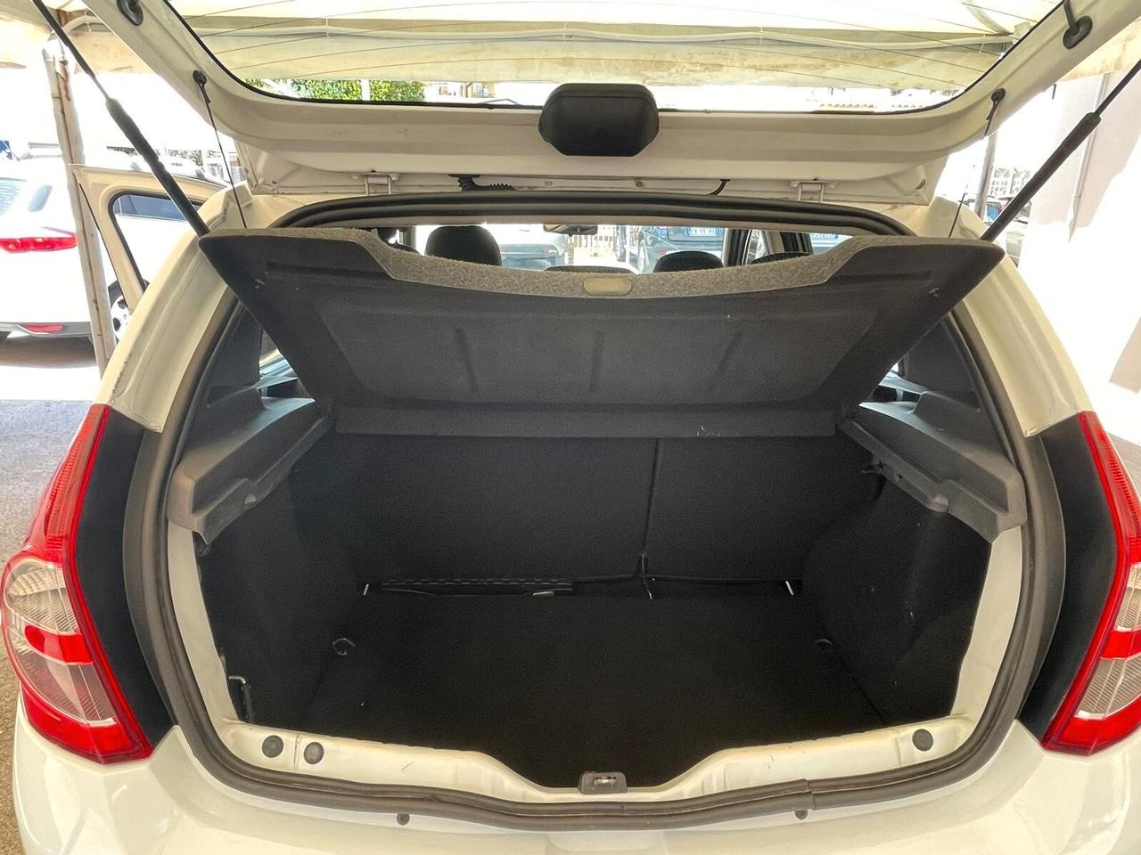 Dacia Sandero 1.4 8V GPL Lauréate