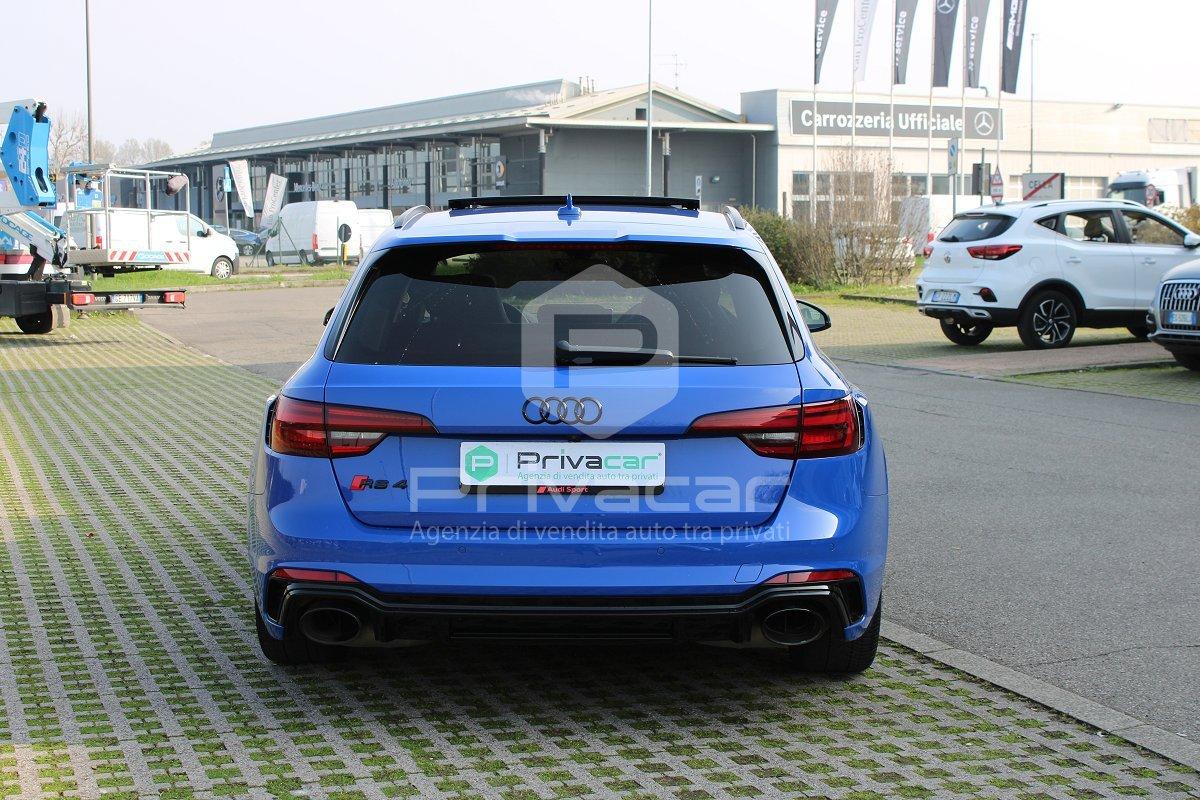 AUDI RS 4 Avant