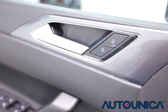 VOLKSWAGEN Polo 1.0 TSI STYLE FULL LED NEOPATENTATI