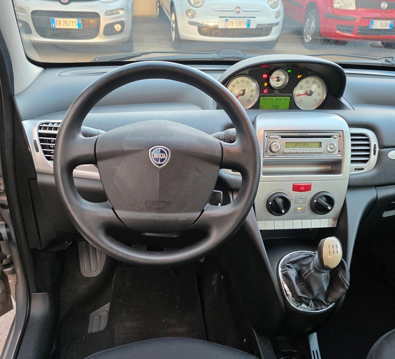 Lancia Ypsilon 1.2 Argento