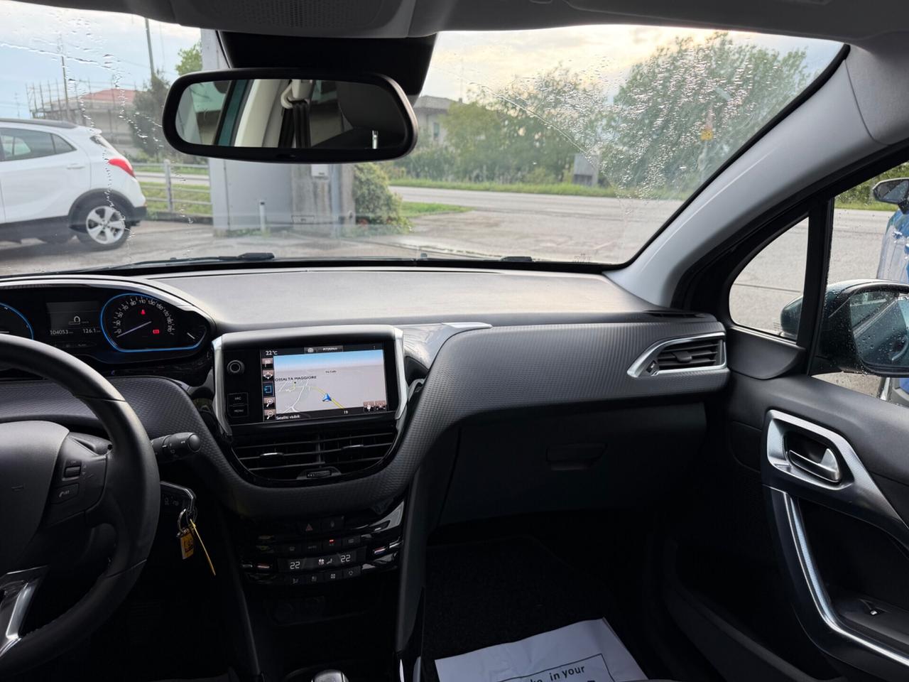 Peugeot 2008 1.2 Turbo Benzina Neopatentati