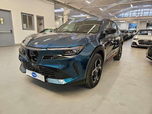Alfa Romeo Junior Junior 1.2 ibrida Speciale 136cv edct6