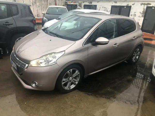 PEUGEOT 208 1.2 VTi 82 CV 5 porte Allure