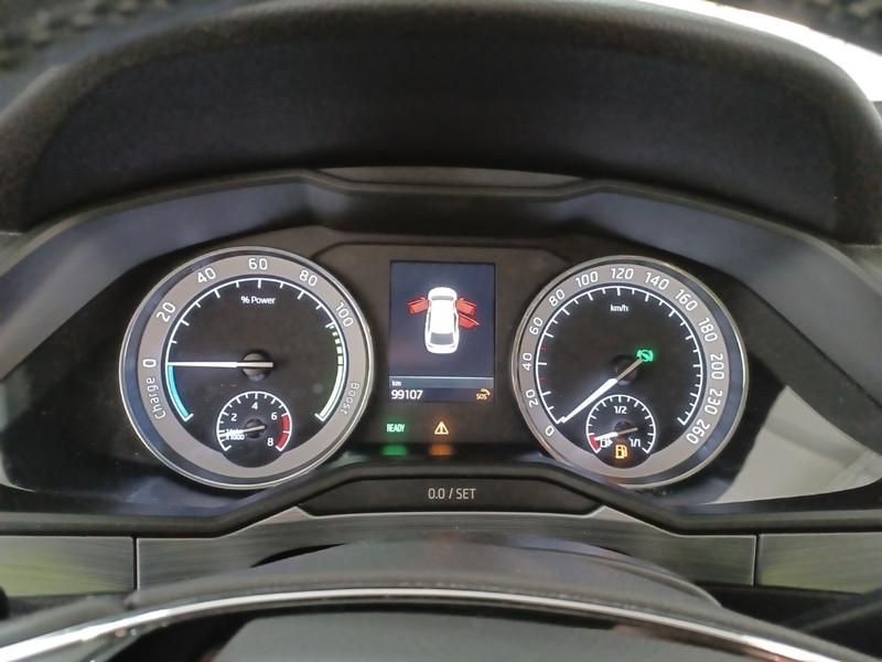 SKODA SUPERB 1.4 TSI PLUG-IN HYBRYD EXECUTIVE DSG STATION WAGON