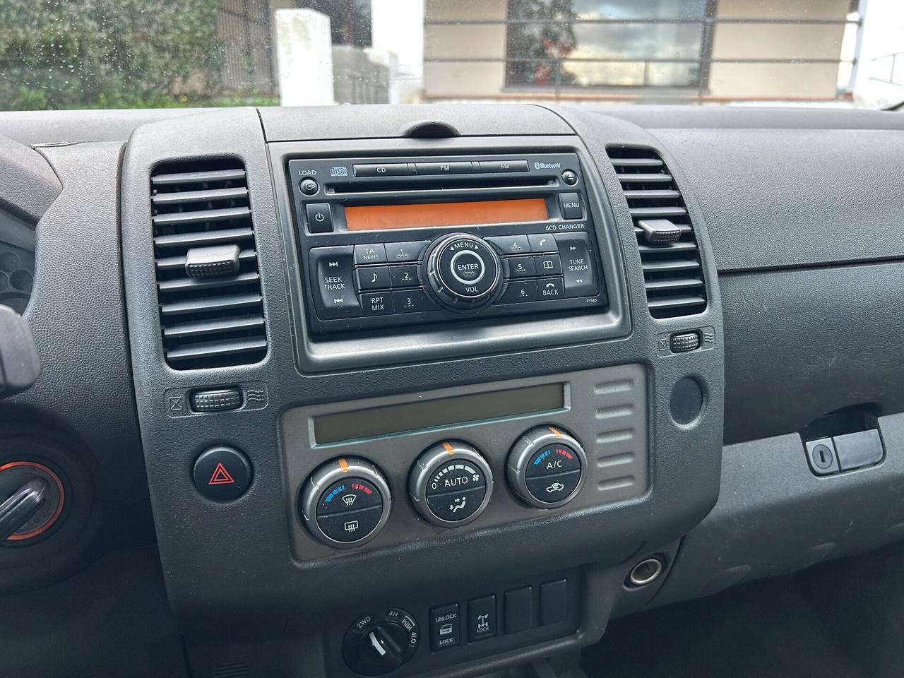 Nissan Navara 2.5 dCi 4 porte Double Cab XE