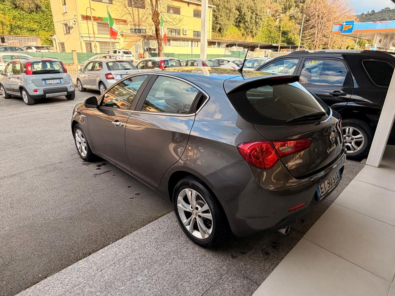 Alfa Romeo Giulietta 1.6 JTDm-2 105 CV Distinctive