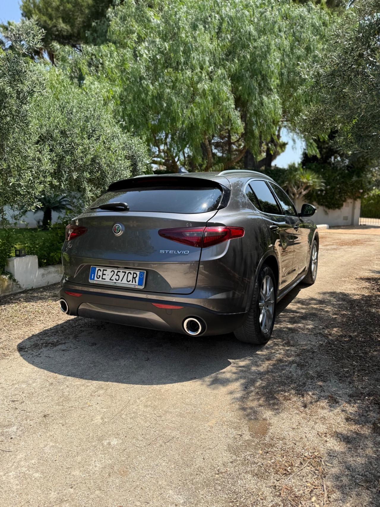 Alfa Romeo Stelvio 2.2 Turbodiesel 190 CV AT8 Q4 Executive super