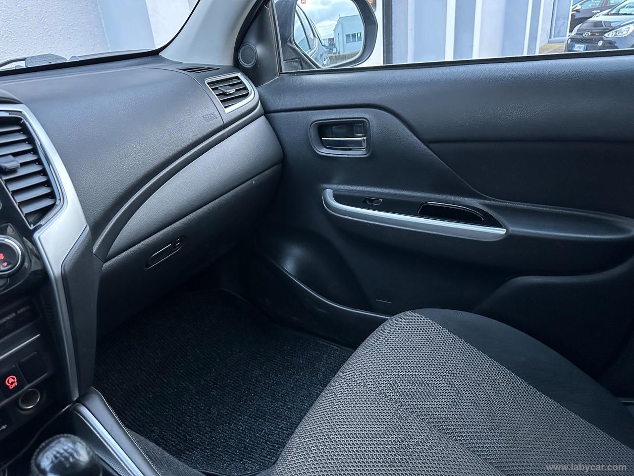 MITSUBISHI L200 2.3 D DoubleCab 4x4 Sup.Sel.INTENSE