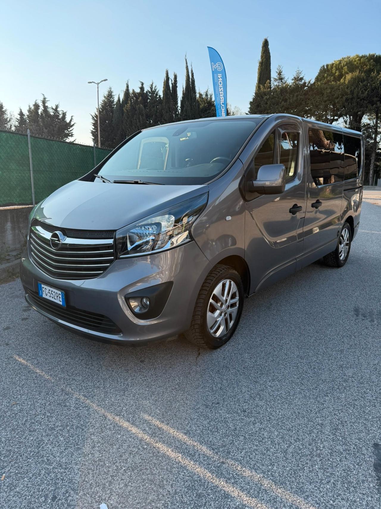 Opel Vivaro 1.6 Biturbo CDTI Combi L1H1 2,9t