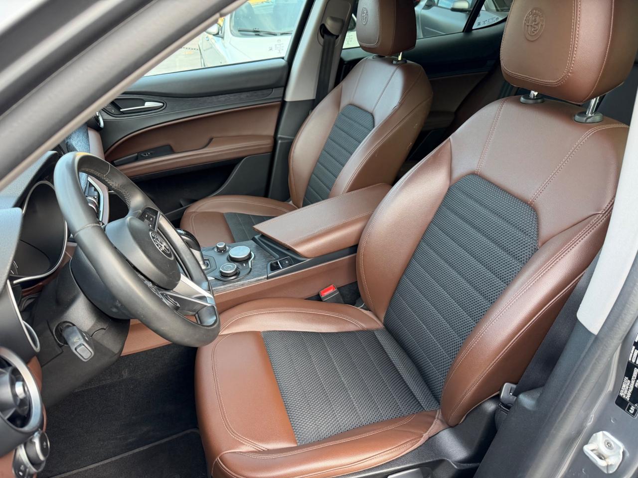 Alfa Romeo Stelvio 2.2 Turbodiesel 190 CV AT8 RWD B-Tech