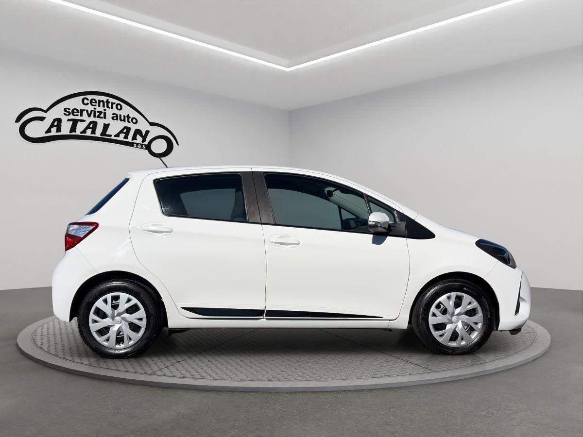 TOYOTA - Yaris - 1.0 5p. 72CV Lounge TELECAMERA