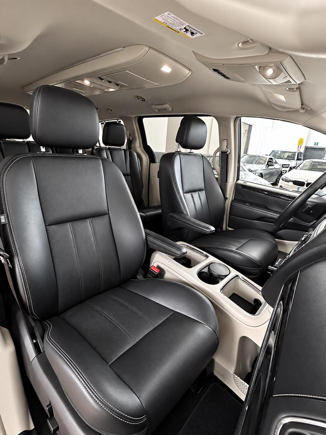Lancia Voyager 2.8 Turbodiesel Platinum 163 CV