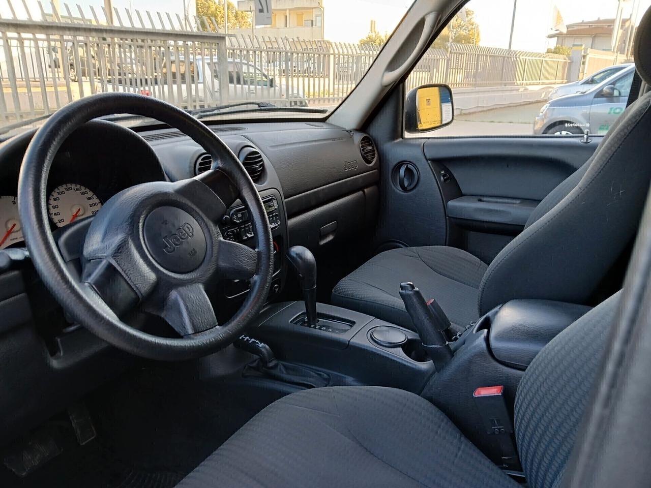 JEEP Cherokee Sport 2.800 CRD 150cv 4WD