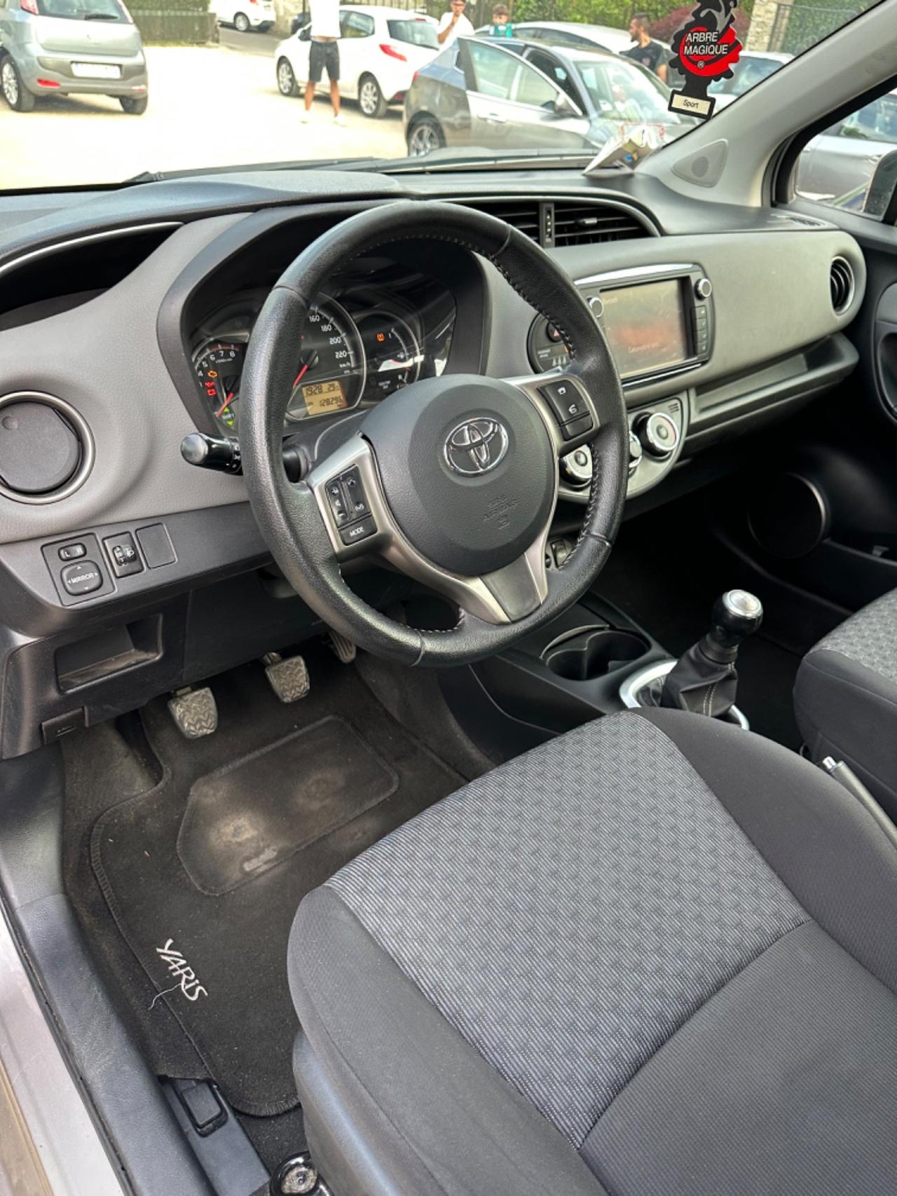 Toyota YARIS 1.0 5P ACTIVE KMCERT GARANZ UNICOPR