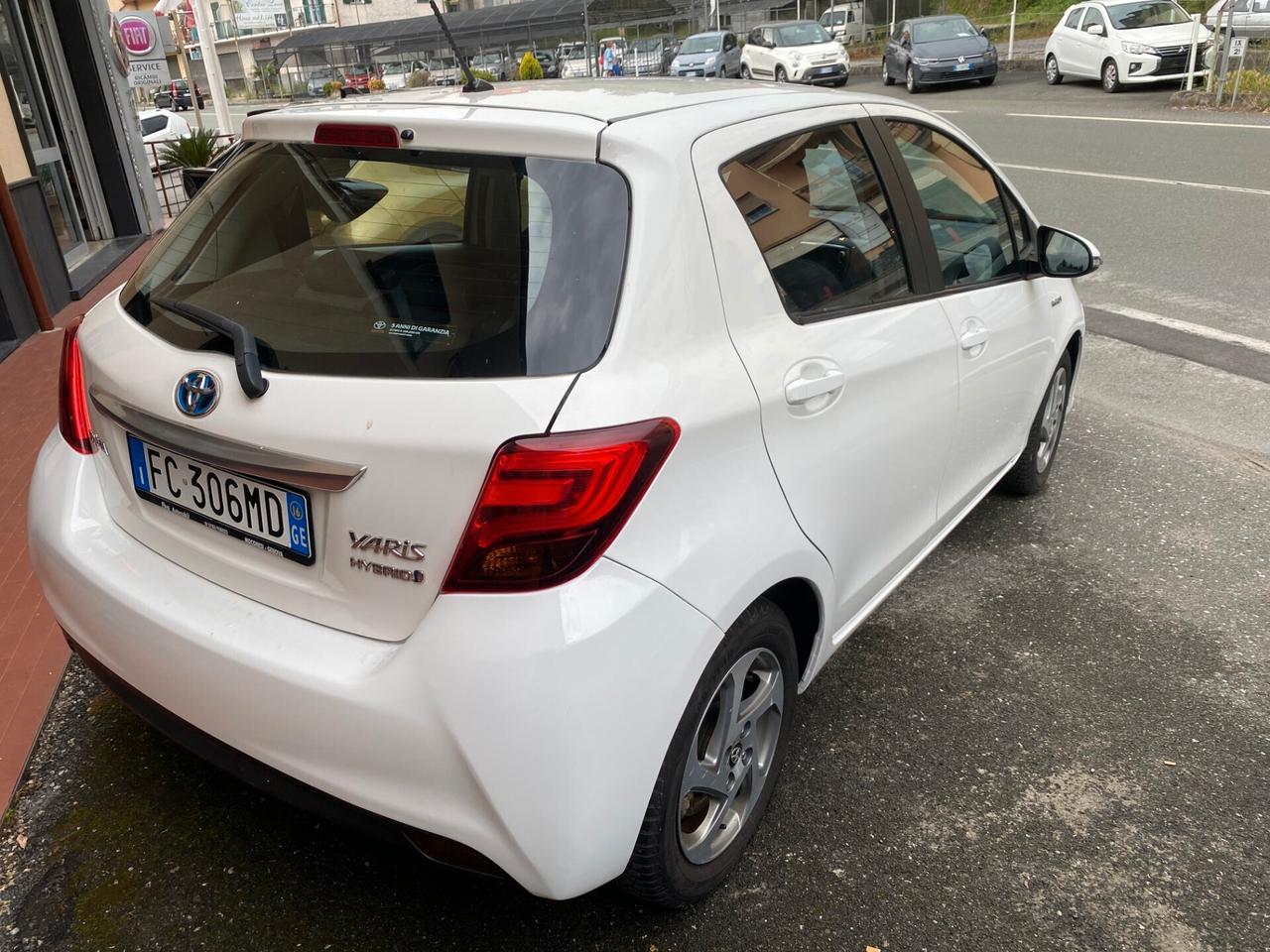 Toyota Yaris 1.5 Hybrid 5 porte Active
