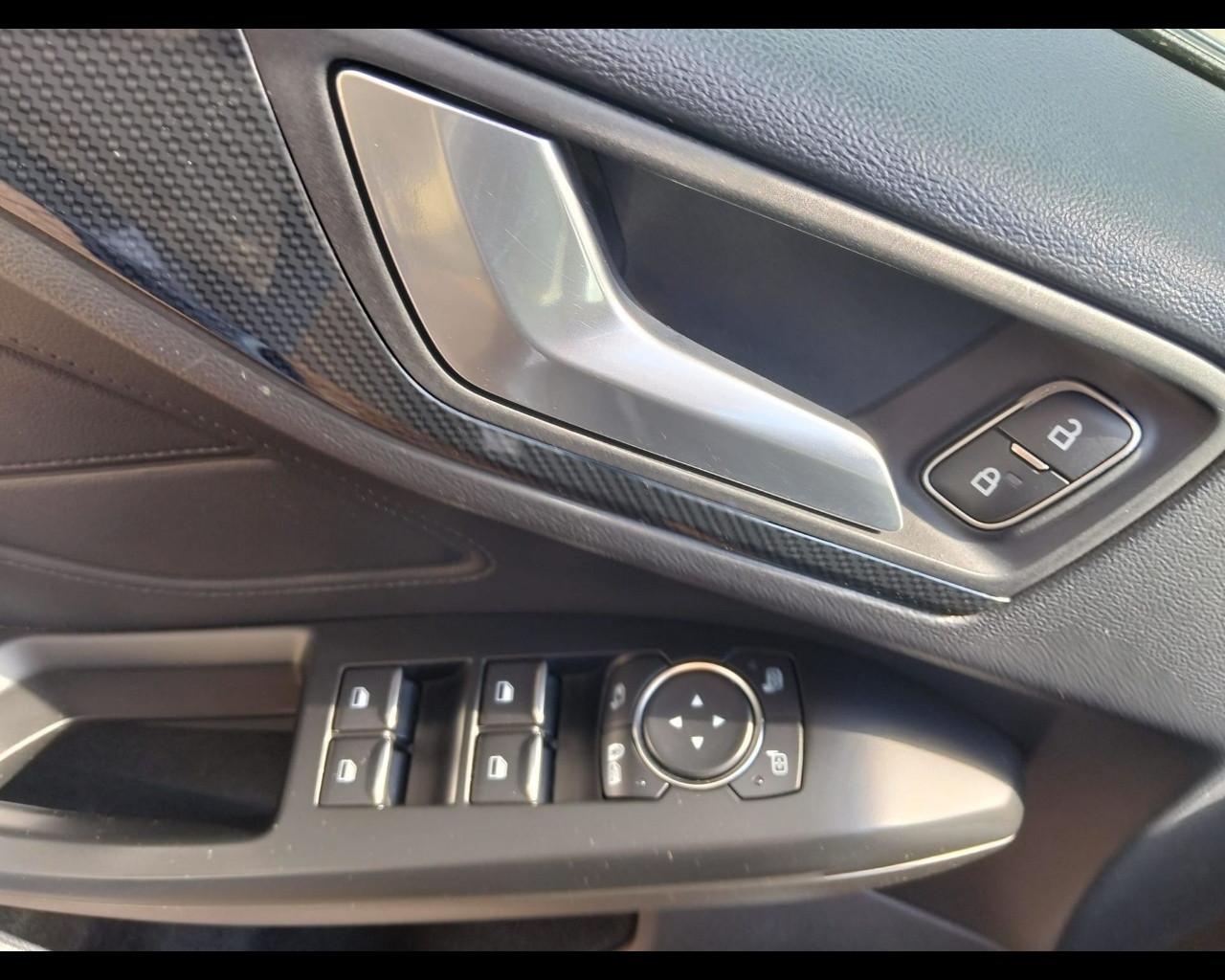 FORD Focus 4ª serie - Focus 1.0 EcoBoost Hybrid 155 CV 5p. ST-Lin
