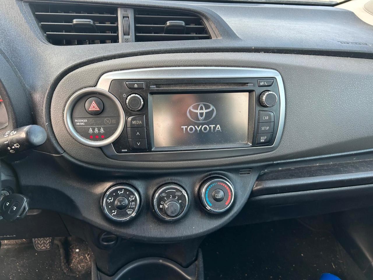 Toyota Yaris 1.0 5 porte Lounge