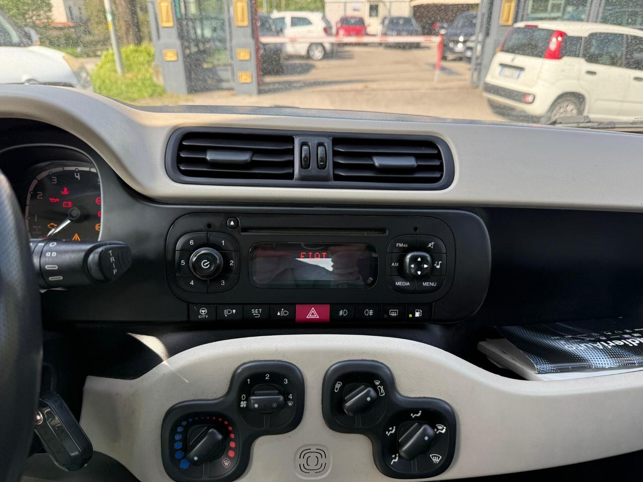 Fiat Panda 0.9 TwinAir 84 CV Natural Power Lounge