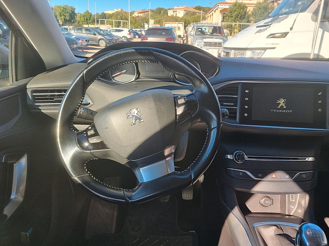 Peugeot 308 BlueHDi 150cv S&S Allure