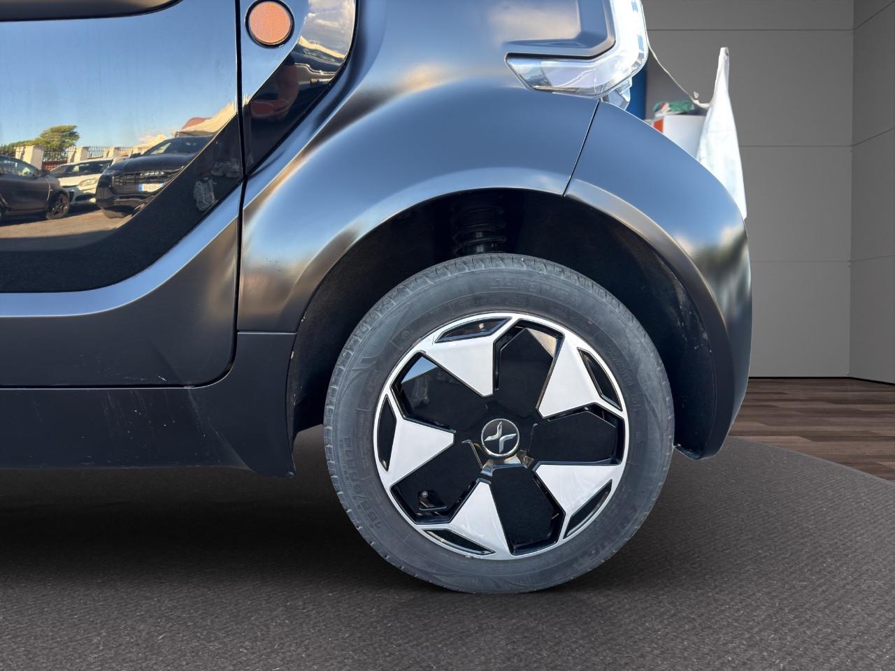 XEV Yoyo Unipro - Promo Finanziamento - Cavo di ricarica - Pari nuovo