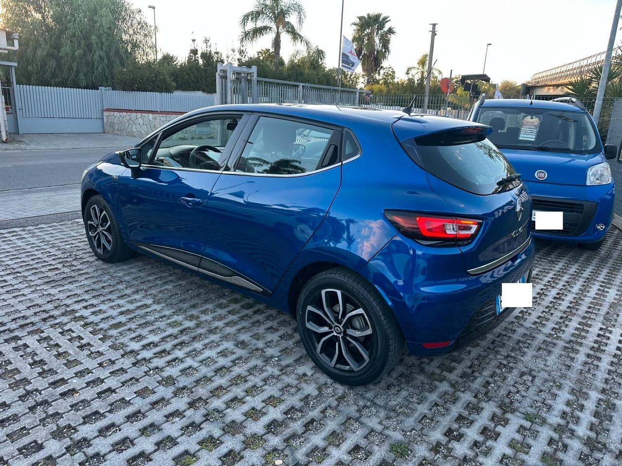 Renault Clio dCi 8V 90 CV 5 porte Moschino Intens-08/2019
